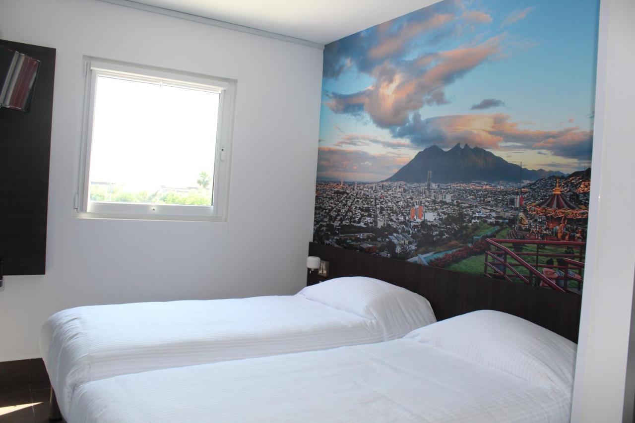 Hotel Hi! Fundidora Monterrey Exterior photo