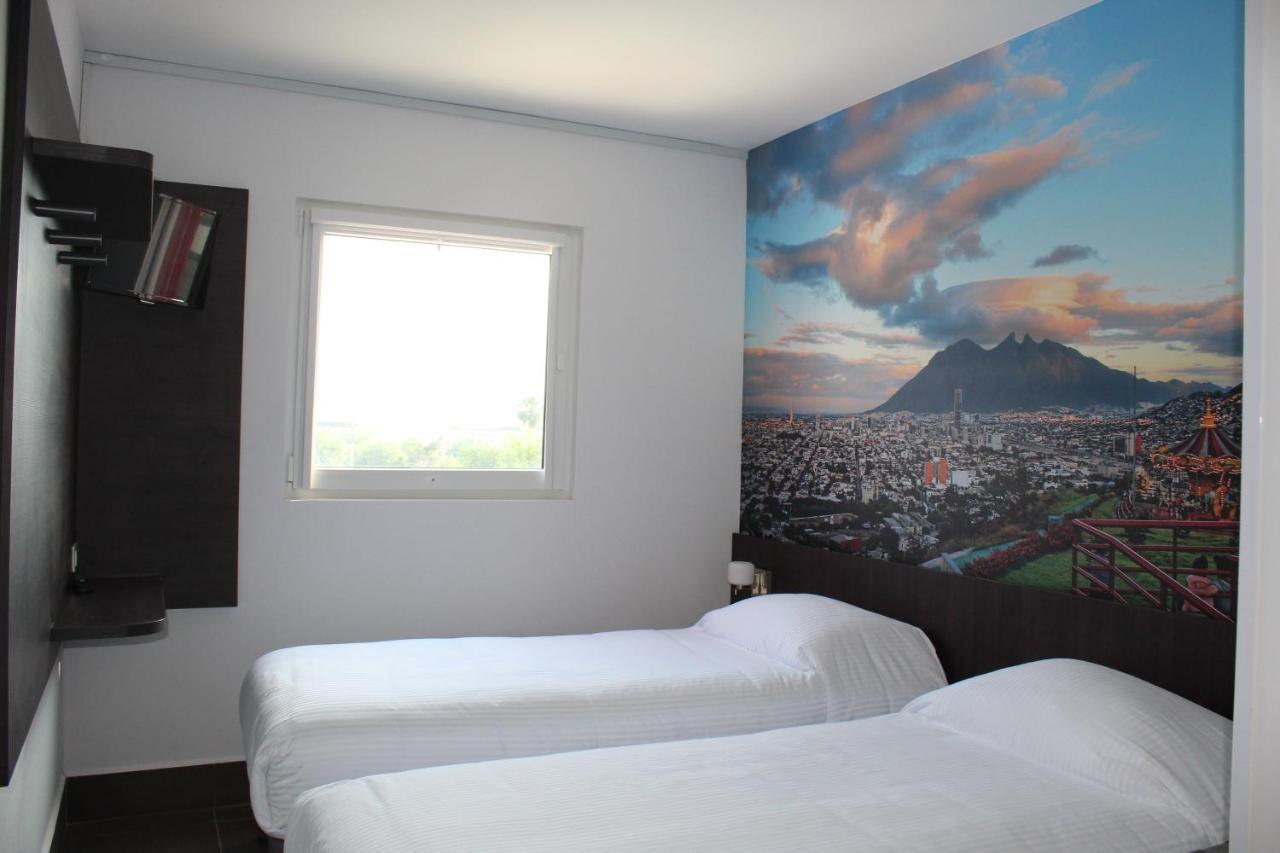 Hotel Hi! Fundidora Monterrey Exterior photo